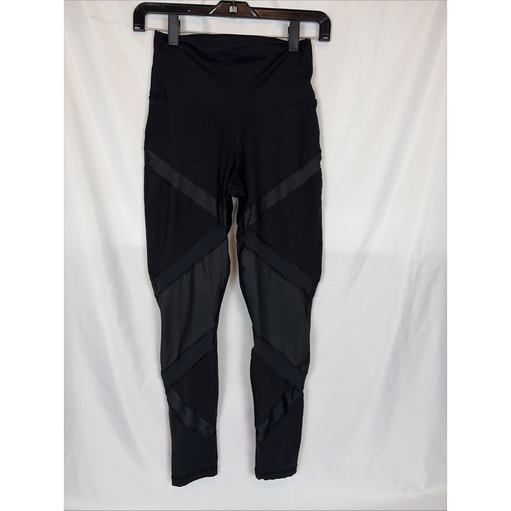 Offline By Aerie Size Medium Hi-Rise The Hugger Black Leggings Short Striped